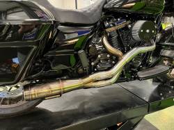 Fuel Moto Contender XLS Hi Output 2 Into 1 System Milwaukee-8 FLH