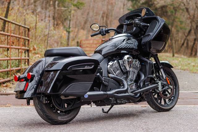 S&S Cycle - S&S 2 Into 1 Qualifier Exhaust System - Indian Challenger - Black