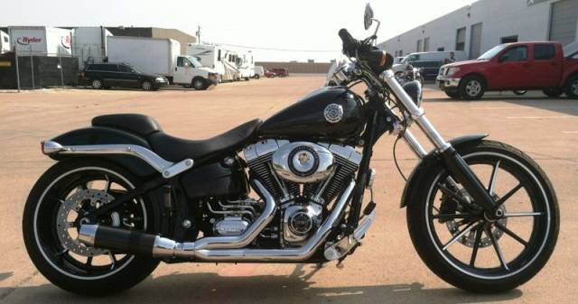 D&D - D&D Bob Cat Upswept 2 into 1 Chrome with Black Sleeve 84-17 Softail