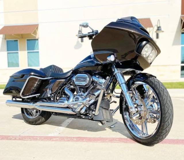 D&D - D&D Billet Cat 2 into 1 Chrome with Big Bore Baffle M8 24+ Touring
