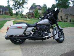 D&D - D&D Fat Cat 2 into 1 Black Back Cut Perforated Wrapped Baffle 95-08 Touring - Image 1