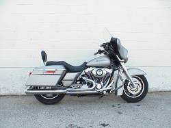 D&D - D&D Fat Cat 2 into 1 Chrome Back Cut Louvered Baffle 95-08 Touring - Image 1